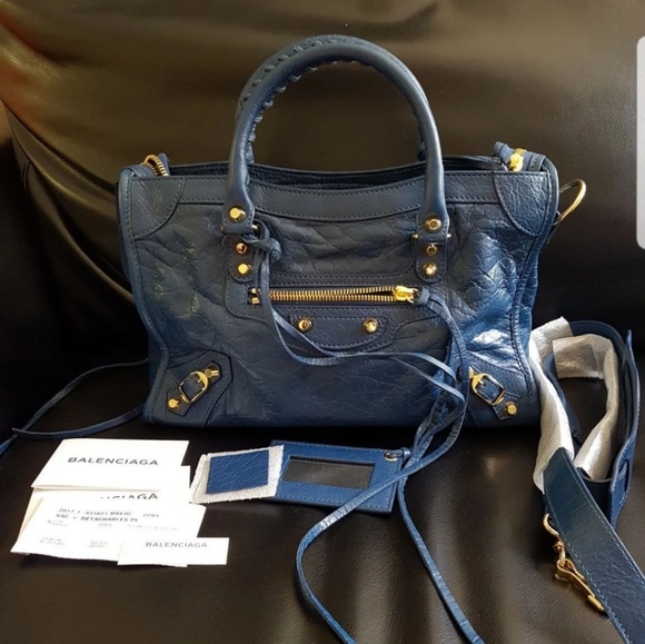 Balenciaga classic small crossbody - Picture 1 of 4